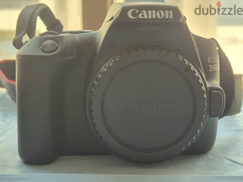 Canon EOS 250D DSLR camera 3