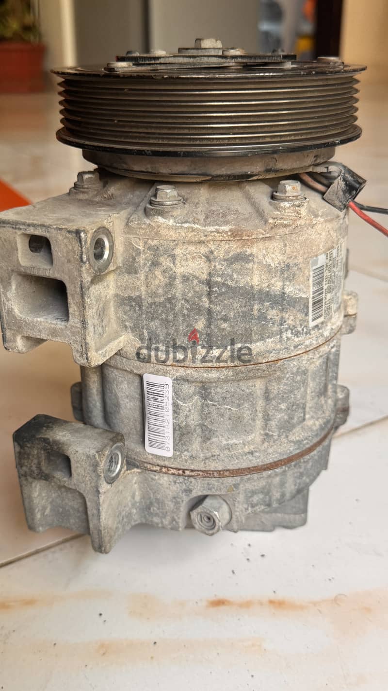 Nissan Altima Orginal ac compressor for sale 3