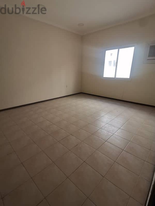 FLAT FOR RENT 2 BHK BIG 5