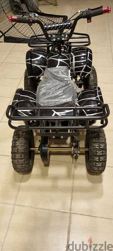 For sale: electronic four-wheeler. 3