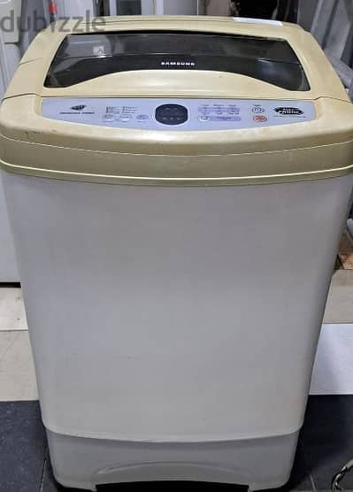 For sale. Samsung. Washing Machine fully autocratic. 9. kg.