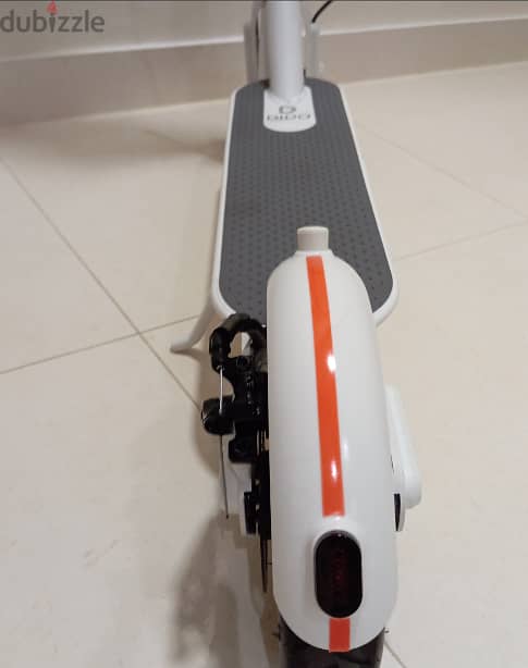 Electric scooter 32km top speed 4