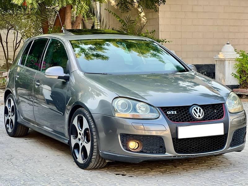 VOLKSWAGEN GTI 2