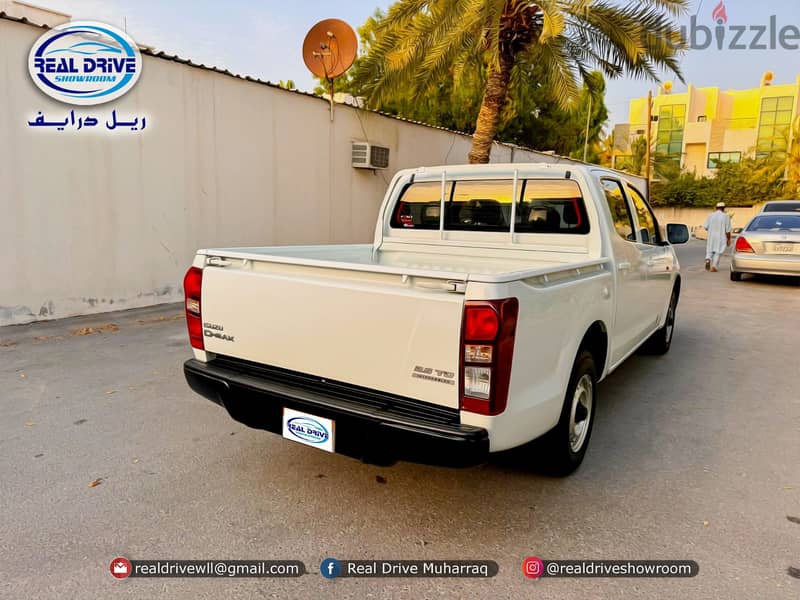 Isuzu D-Max 2020 Pickup & TOYOTA HIACE-HIGHROOF 13 Passenger 2019 3