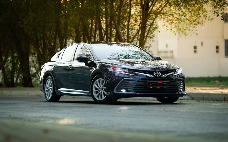 Toyota Camry - SUPERB CONDITION | UNDER WARRANTY | 2022 BLACK 5