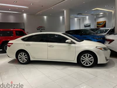 Toyota Avalon XLE model 2014 FOR SALE