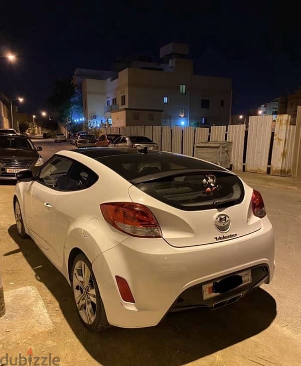 Hyundai Veloster 2017 GDI Full option for urgent sale 4