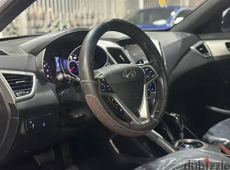 Hyundai Veloster 2017 GDI Full option for urgent sale 11