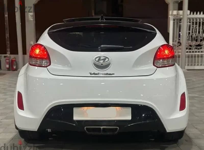 Hyundai Veloster 2017 GDI Full option for urgent sale 16