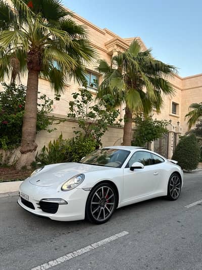 Porsche 911 2015 Bahrain agent 68km only