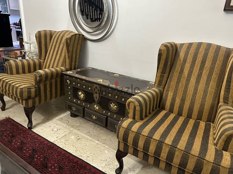 furniture in excellent condition 0