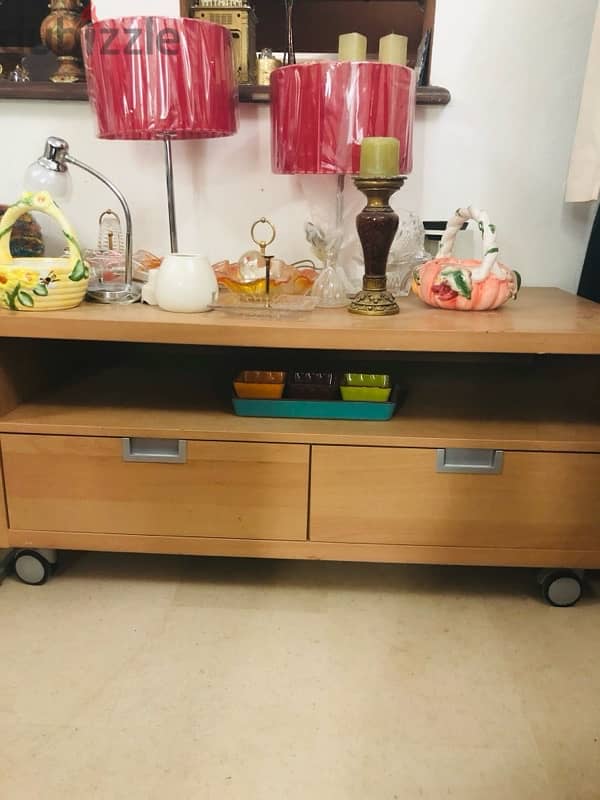 furniture in excellent condition 9