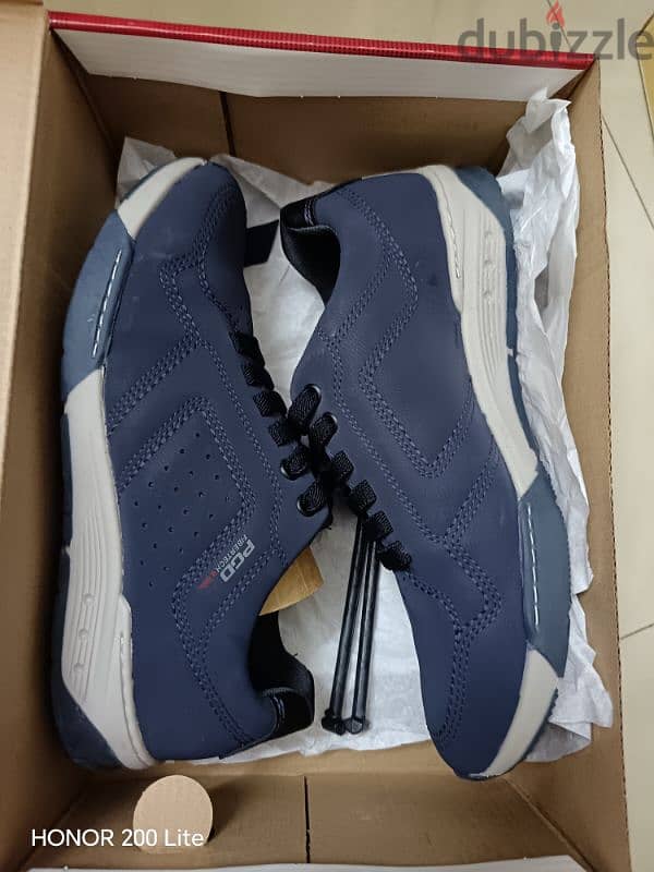 Men shoes good as new send whatsapp 1