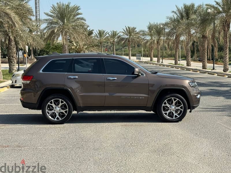 Jeep Grand Cherokee ltd 2020 brown 2