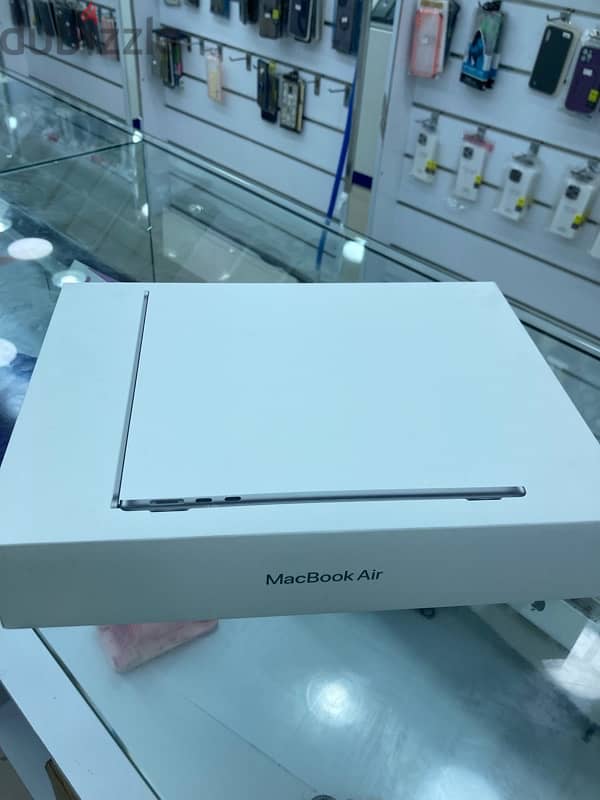 MacBook Air 13 inch with apple M3 chip 1