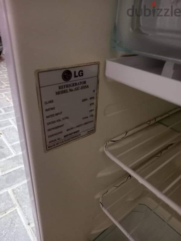 LG FRIDGE CONDITIONS LIKE NEW 2