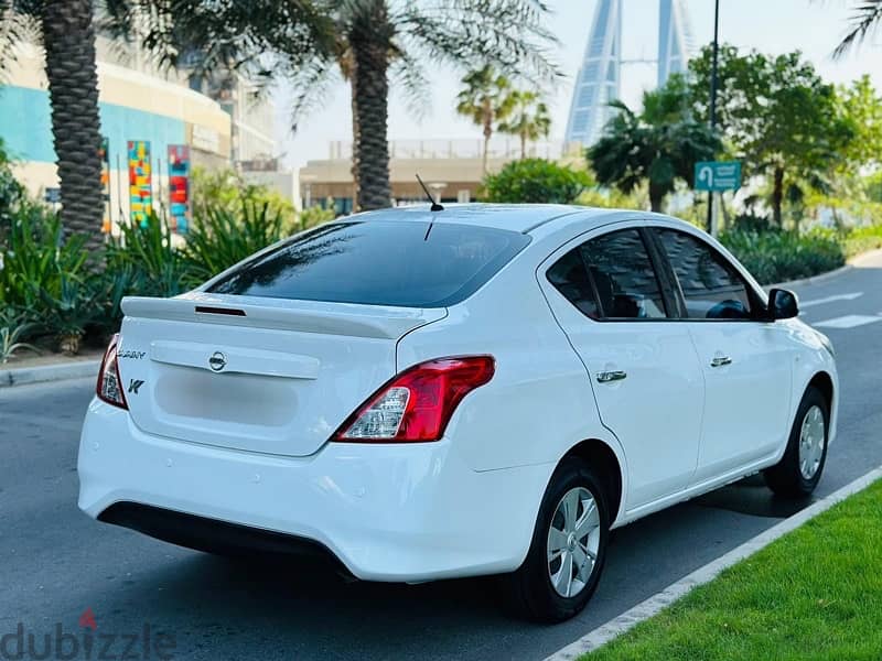 Nissan Sunny 2018 13