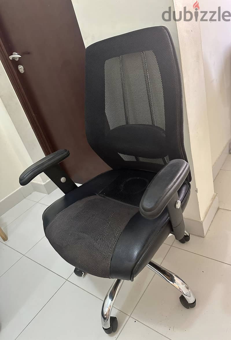 High Quality Revolving office chair 2