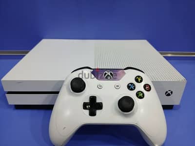 Xbox One S 1 TB Urgent Sale.