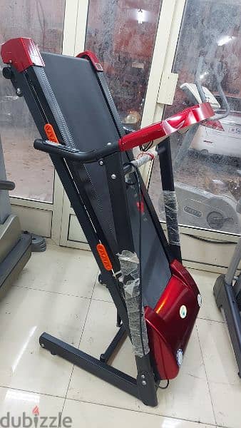 like new treadmill 100kg 55bd