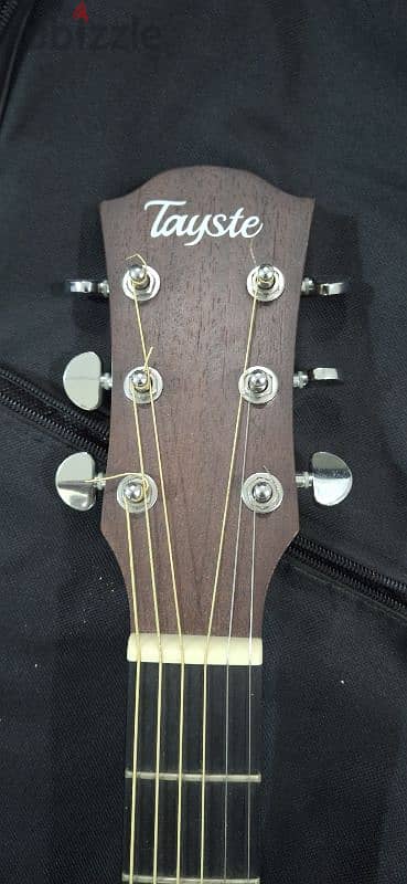 Acoustic Guitar with Accessories 1