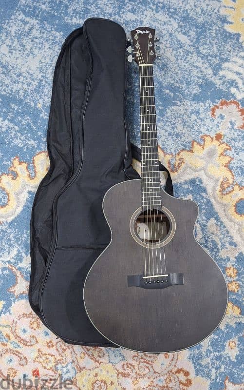 Acoustic Guitar with Accessories 2