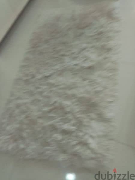 Beautiful fluffy rugs (cream/off white colour) good as new 0