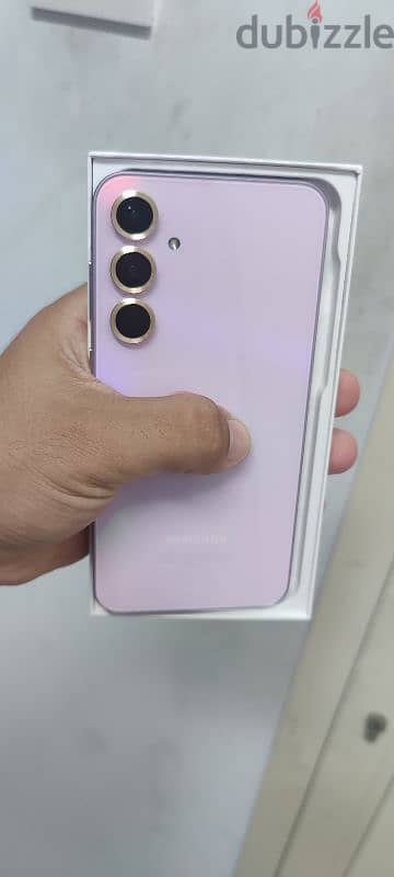 urgent sell Samsung A55 (ram 8+8/256 gb) 4