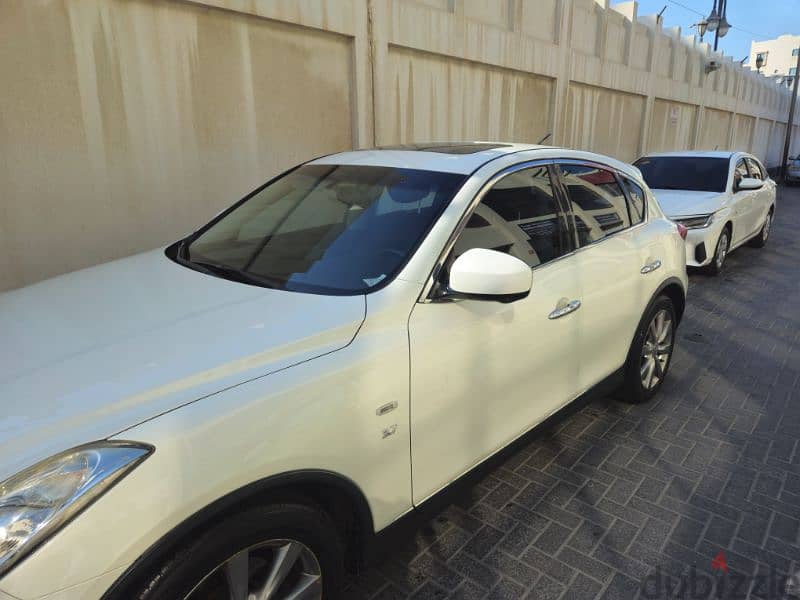 Infiniti QX50 2015 - Full option 6