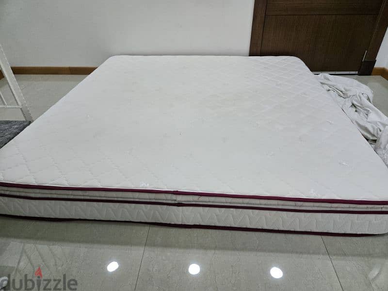 2mtr by 2mtr matress for sale used only 4 months 0