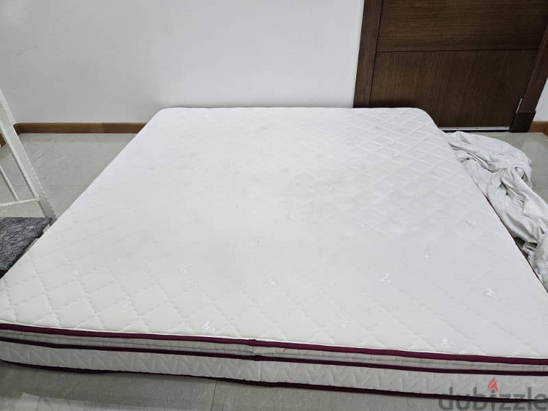 2mtr by 2mtr matress for sale used only 4 months 1