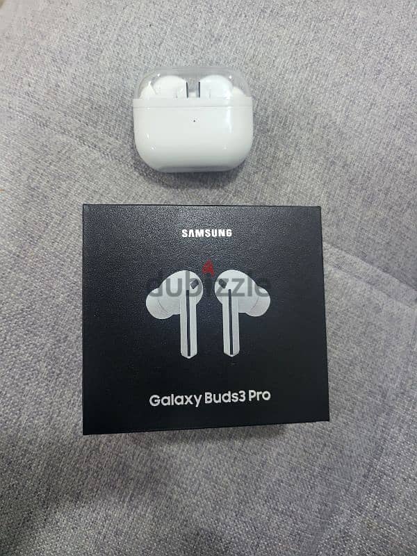 Samsung buds 3 pro 1