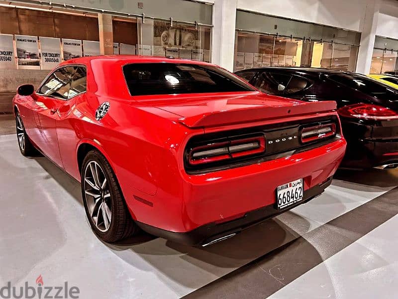 Dodge Challenger R/T 2022 V8 5.7L Hemi RWD 13,900 kms 3