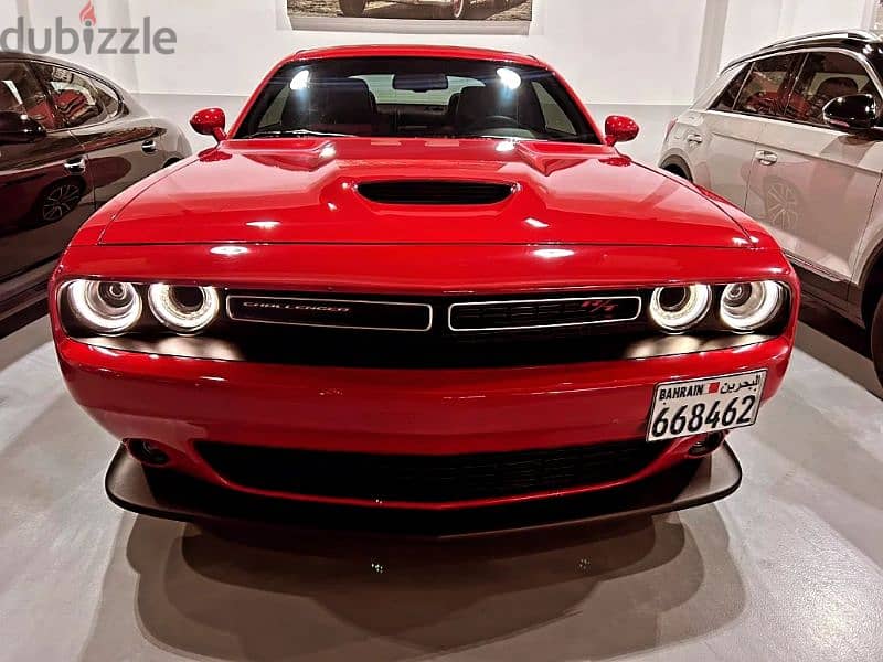 Dodge Challenger R/T 2022 V8 5.7L Hemi RWD 13,900 kms 10