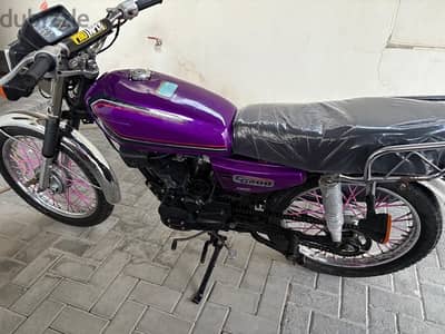 للبيع  مهدي 200cc نضيفه و شغاله جاهزه للاستخدام  تشتغل بس هندل