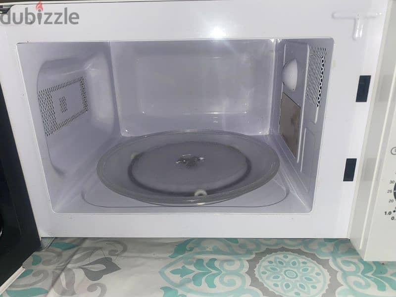 microwave oven 3