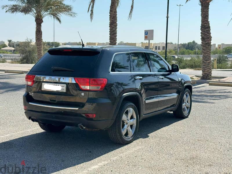 Jeep Grand Cherokee LTD 2011 Black 5