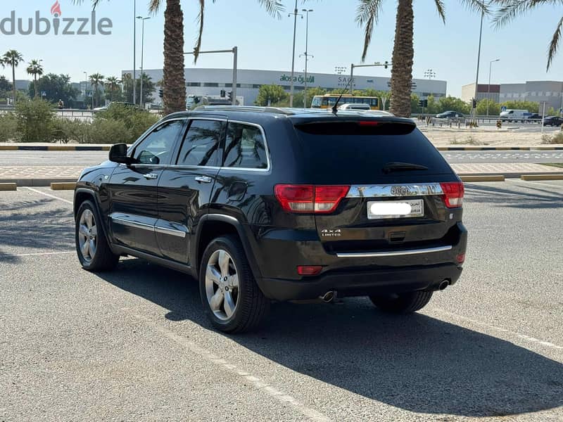 Jeep Grand Cherokee LTD 2011 Black 6