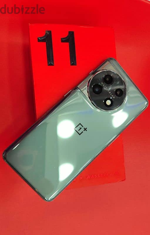 one plus 11 12 gb ram 256 gb memory perfect condition 0