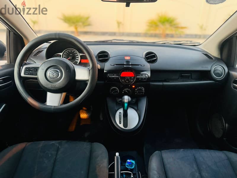 Mazda 2 2014 Hatchback 4