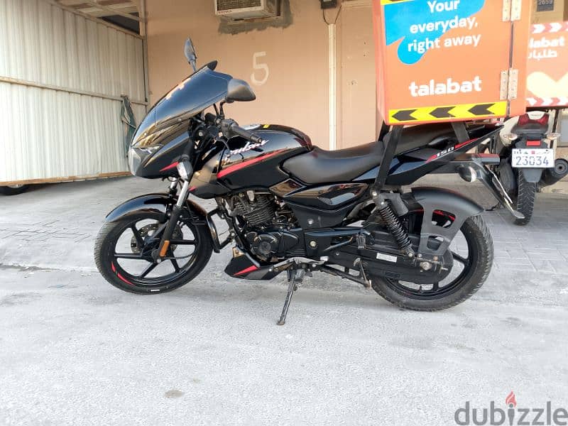 Pulsar Bjaj 2022 4