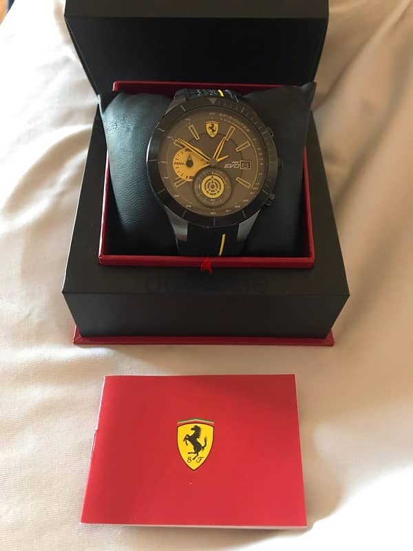 Ferrari RedRev Evo Chronograph 2