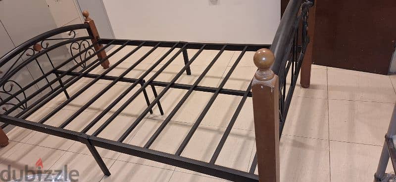 Bed frame for sale 0