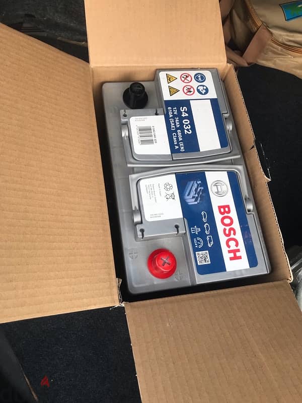 Bosch car battery 0