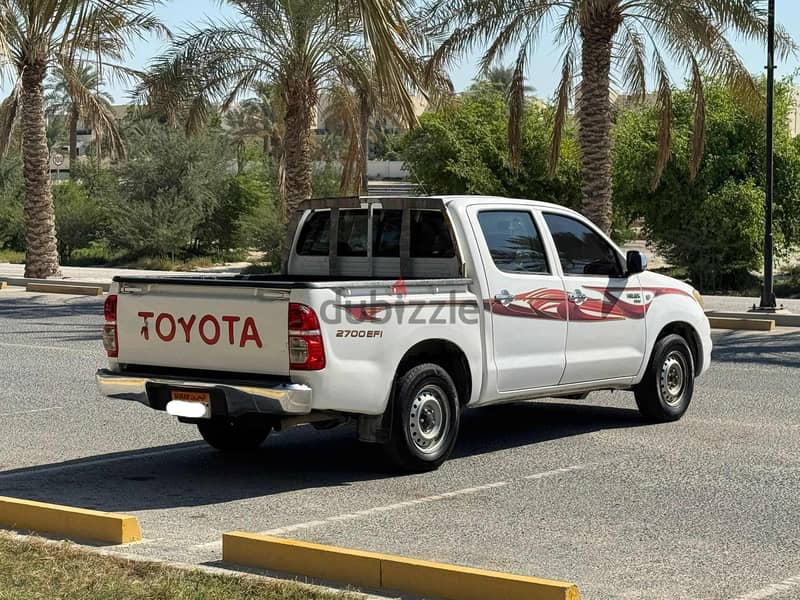 Toyota Hilux 2010 white 6