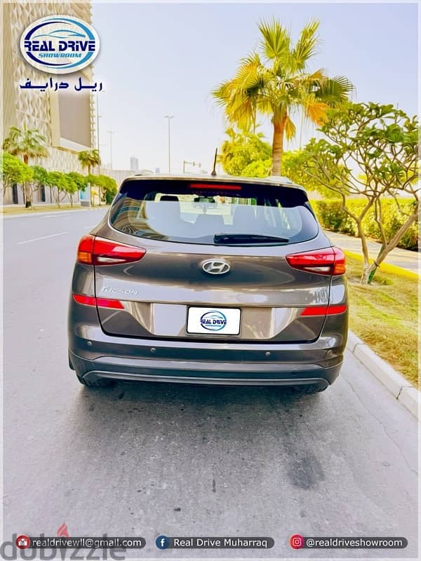 Hyundai Tucson 2019 and Mitsubishi Outlander 4WD 2018 for Sale 9