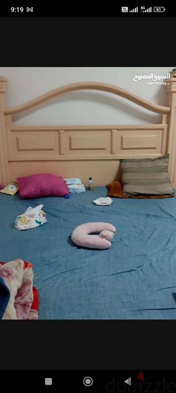 queen size bed and draw 1