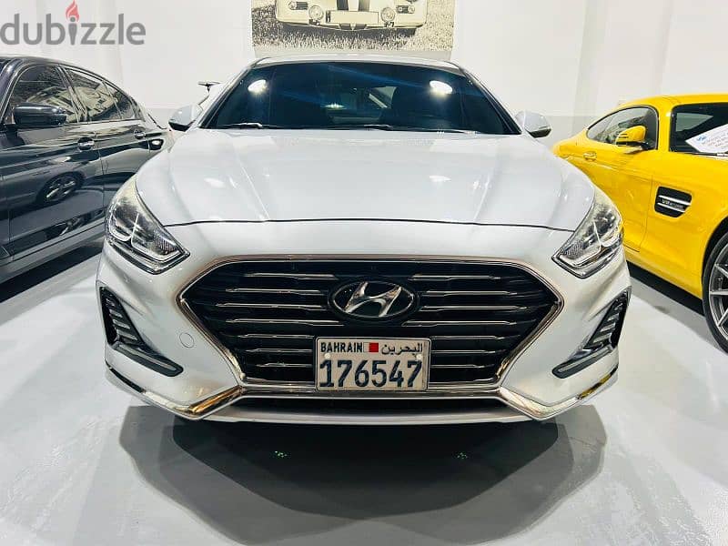 Hyundai Sonata SE 2018  4 Cylinders 2.4L 7