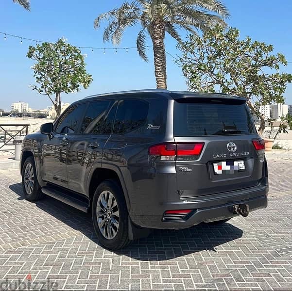 Toyota Land Cruiser GX-R Twin Turbo 2022 2