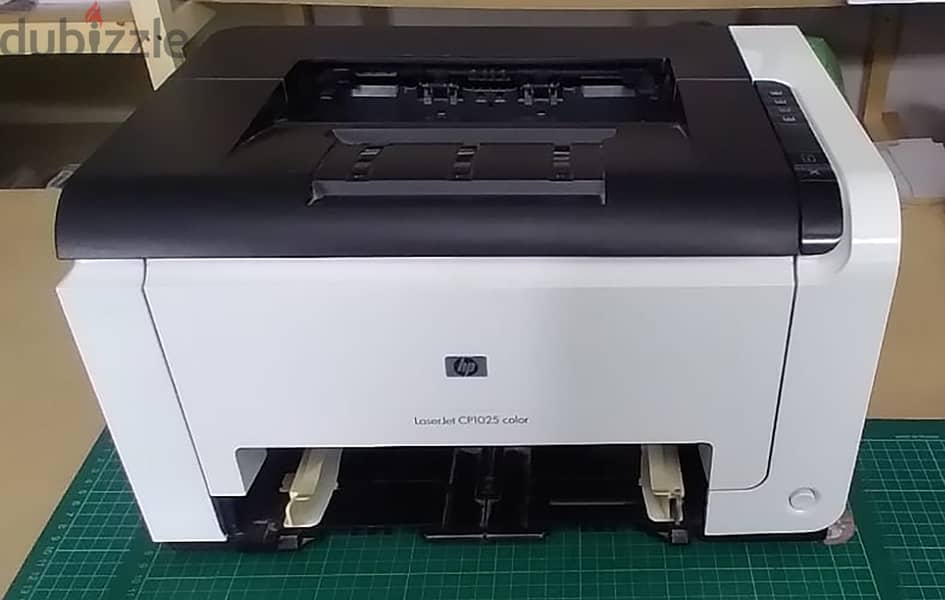 HP LaserJet CP1025 color 0